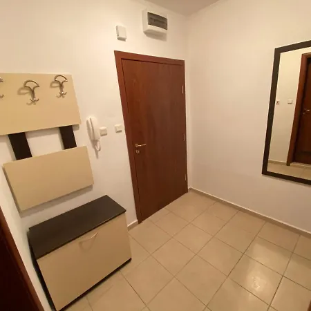 Holiday Apartment With Shared Pool In Yassen, Sunny Beach Lejlighed *